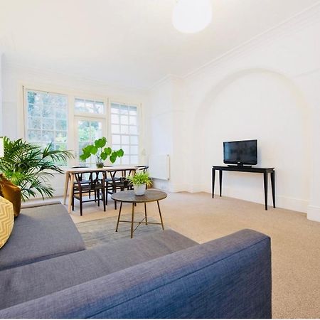 Spacious & Charming Garden Flat -Zone 2- Great For Central London Access Eksteriør bilde
